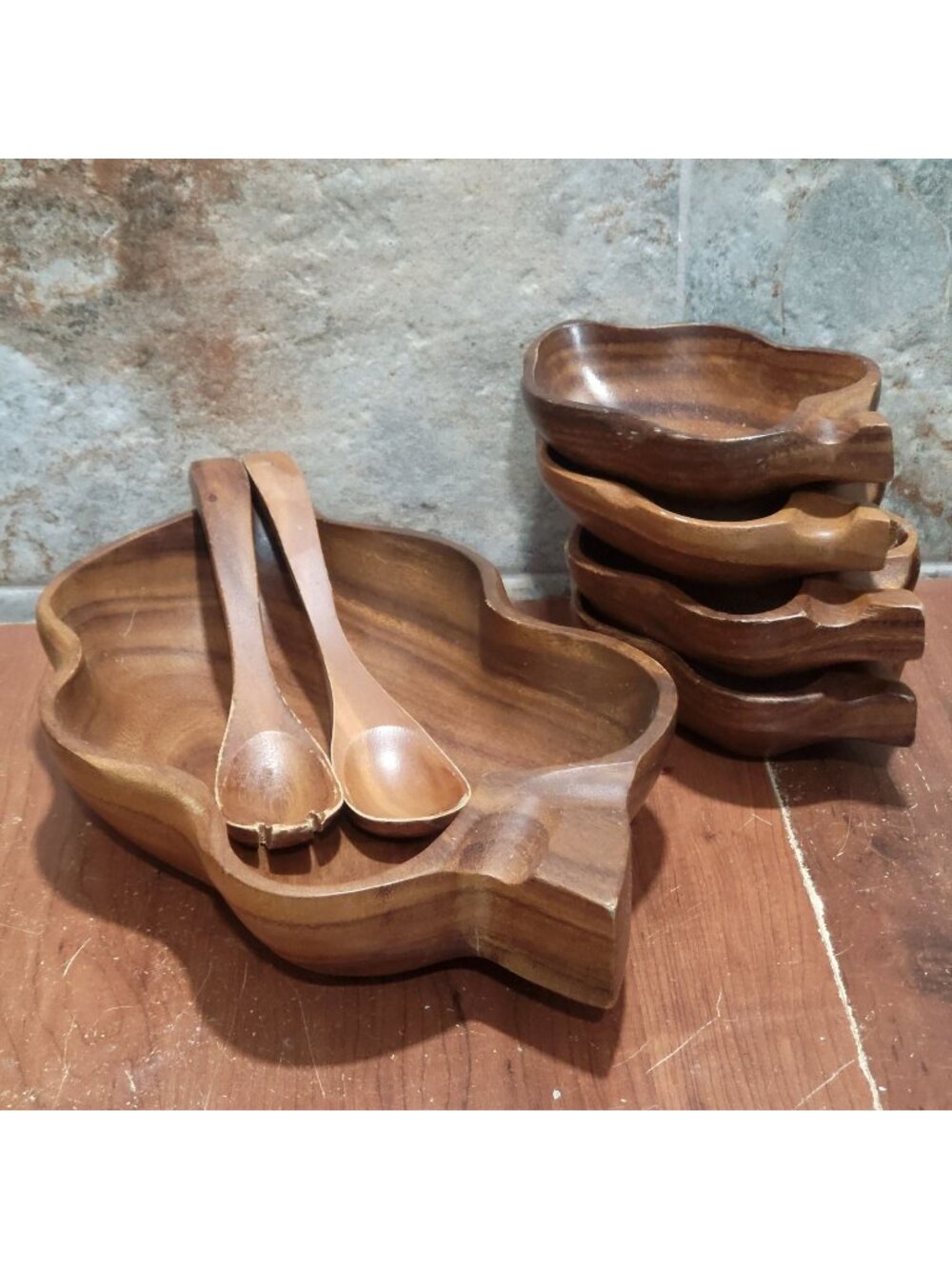 Vintage 7 Piece Salad Serving Set Monkey Pod Wood Scalloped Leaf Like Design